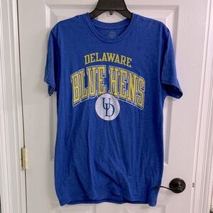 SALE☘️Knights Apparel Delaware Blue Hens Tee - Blue and Yellow